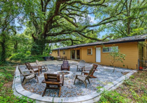 3BR Oasis with Alfresco Dining & Retro Gaming